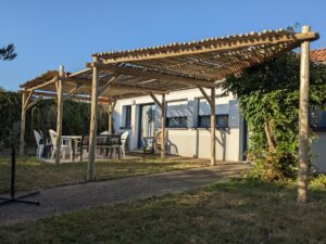 Pergola en eucalyptus autoportante